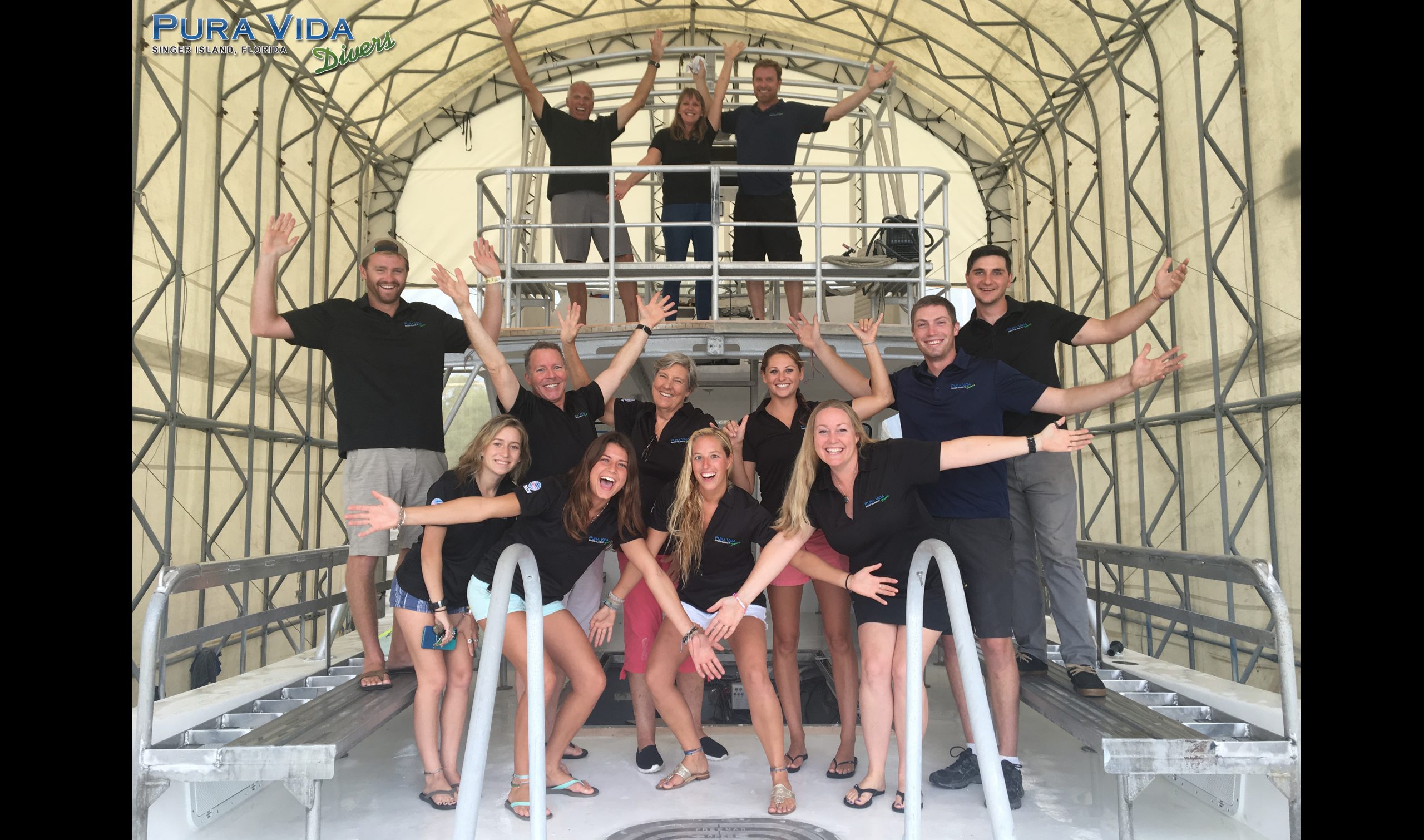 Pura Vida Divers Team Image