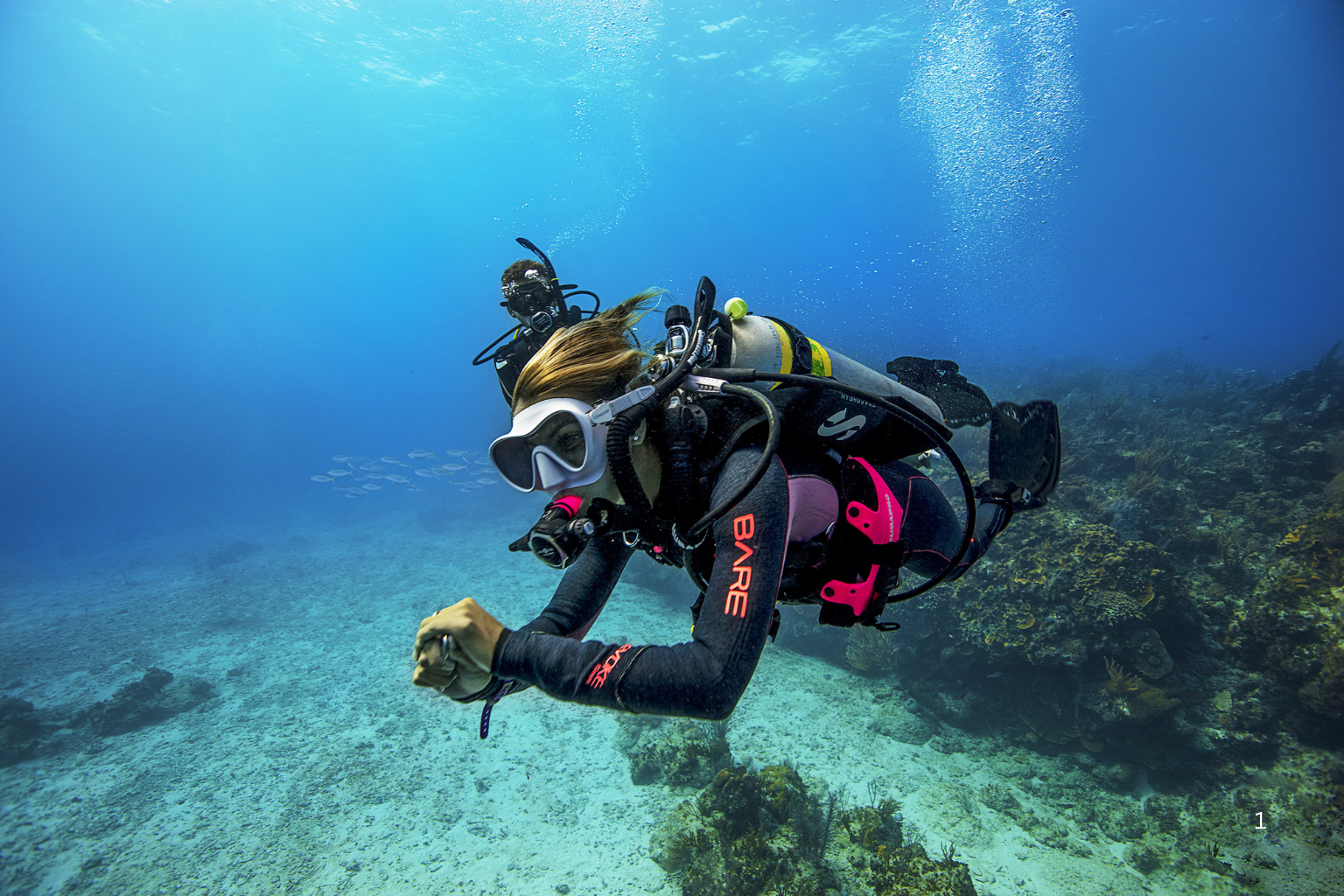 Diver exploring underwater on Enriched Air Nitrox